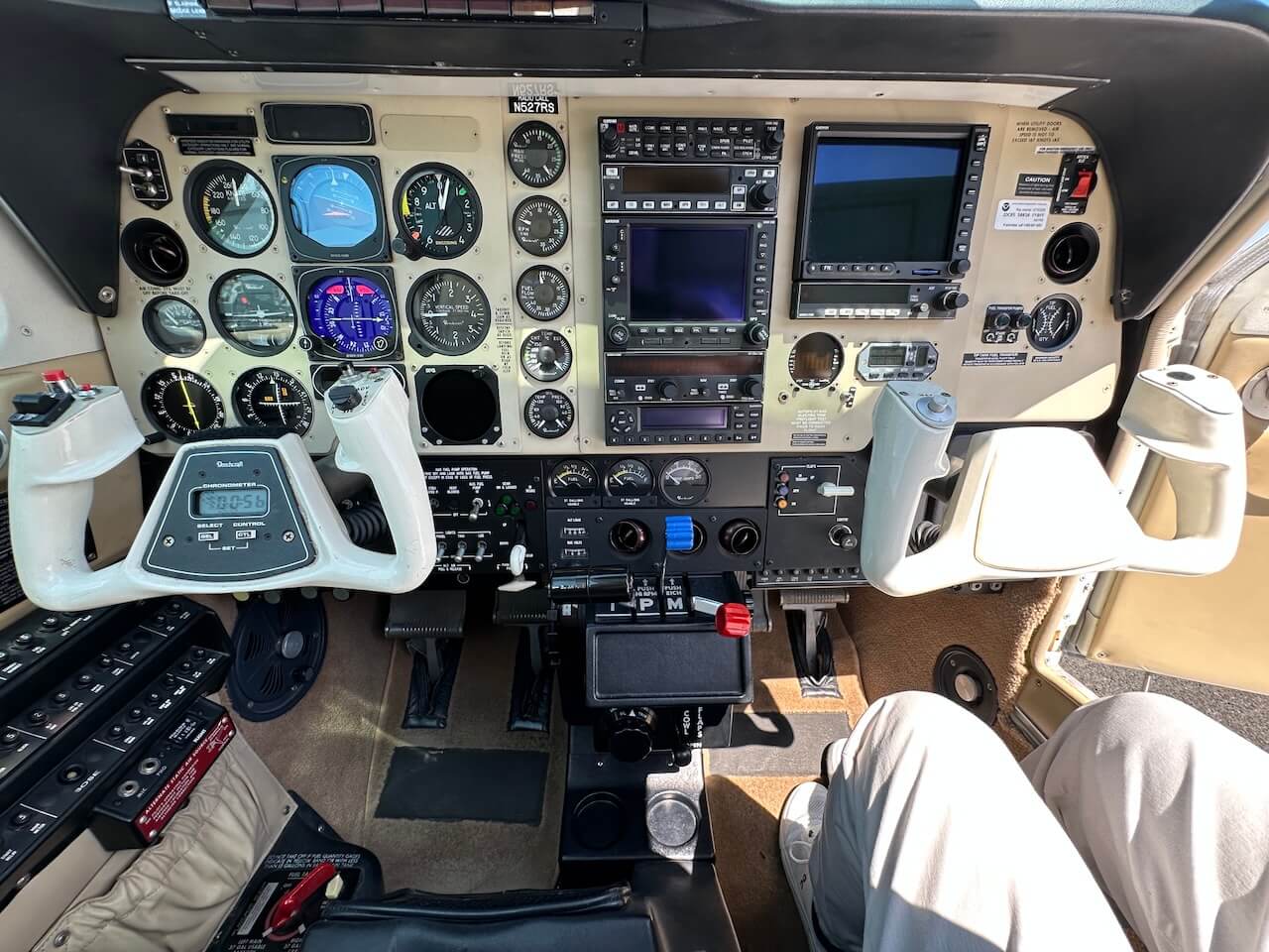 アイスノンページ N527RS 1999 Beechcraft Turbo A36 Bonanza :: AircraftAssociates.com